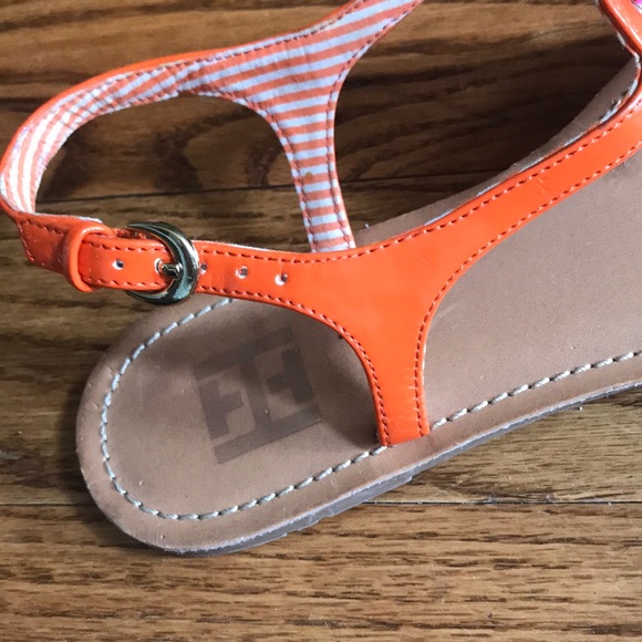 Tommy Hilfiger thong/ sandal 🧡💗 - Picture 5 of 6